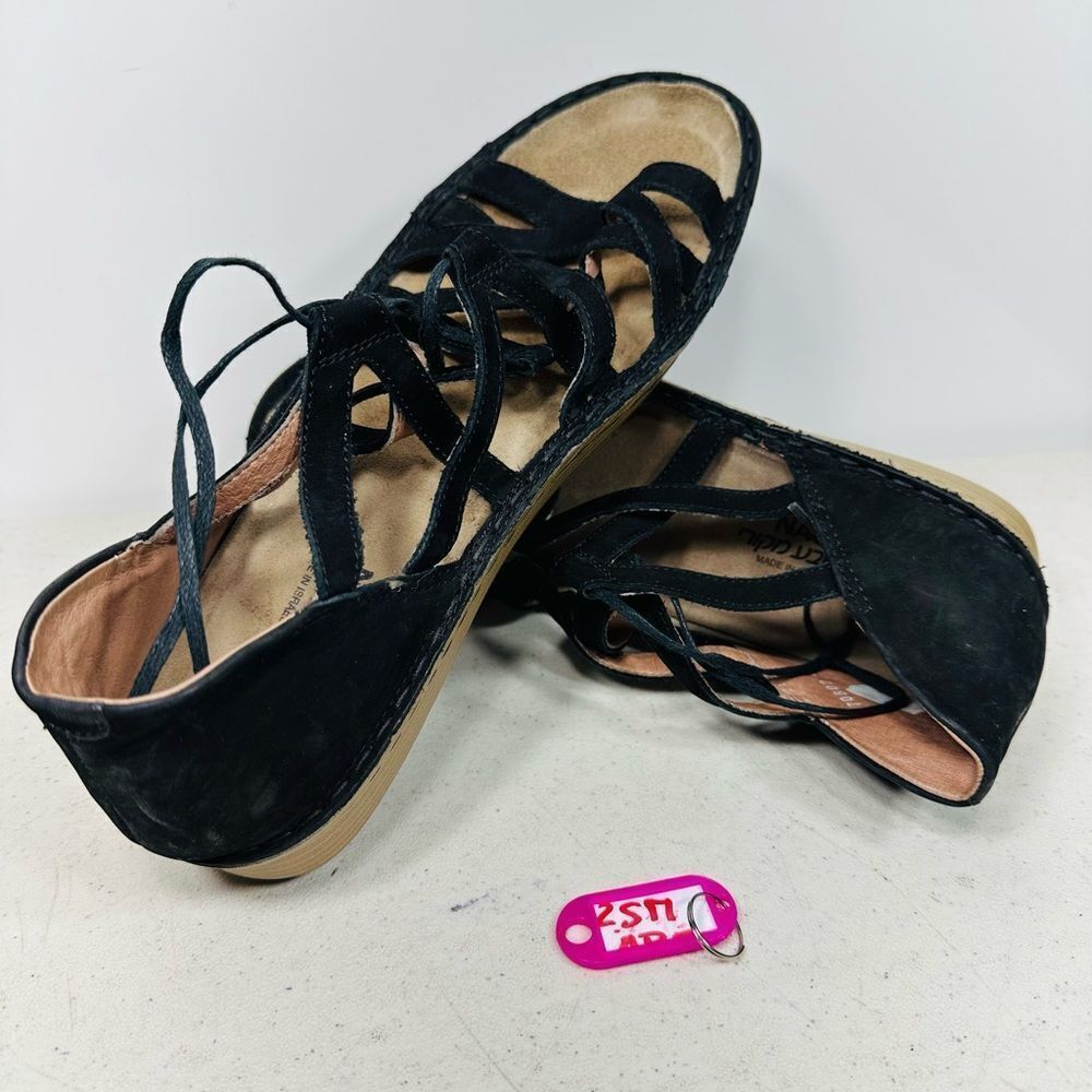 Naot Black Yarrow Strappy Sandal Sz 41 10.5-11
